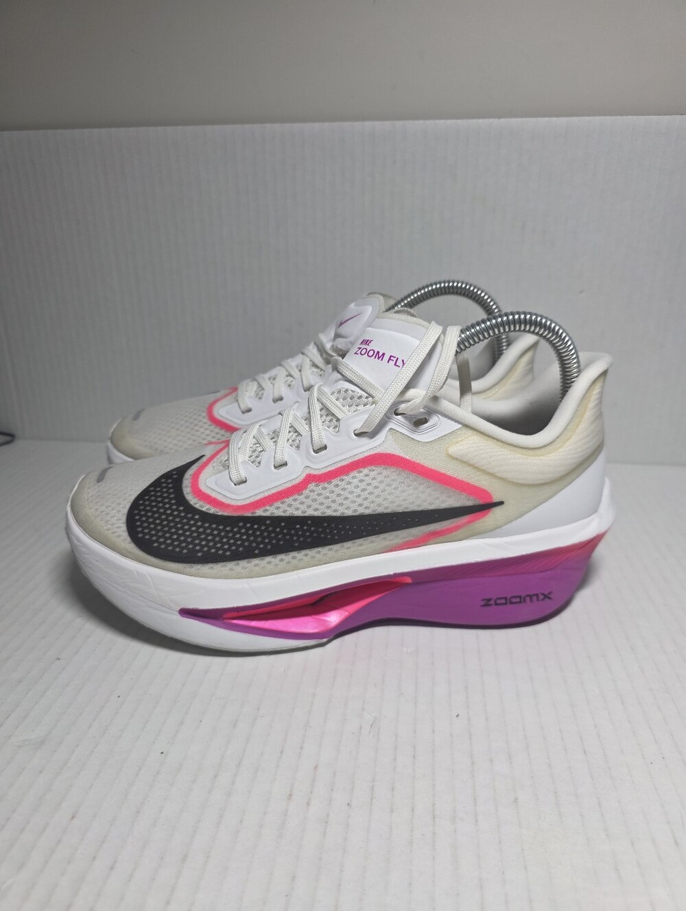 Nike Women's Zoom Fly 6 Vivid Grape Hyper Pink Size 7.5